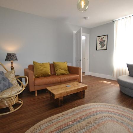 איינסטרטר Auld Fishers Catch- Homely Apartment Near The Sea מראה חיצוני תמונה