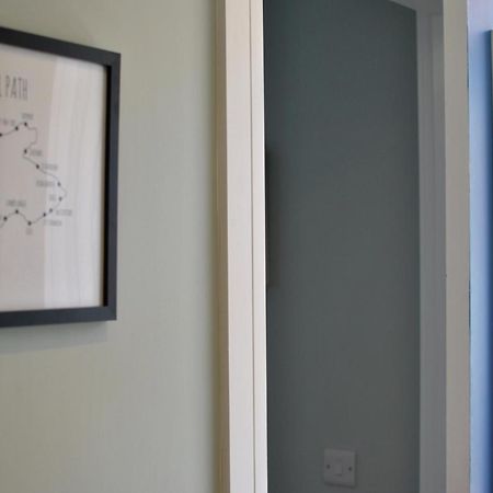 איינסטרטר Auld Fishers Catch- Homely Apartment Near The Sea מראה חיצוני תמונה