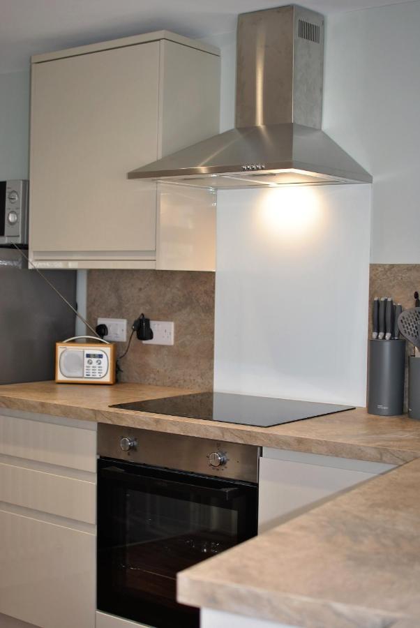 איינסטרטר Auld Fishers Catch- Homely Apartment Near The Sea מראה חיצוני תמונה