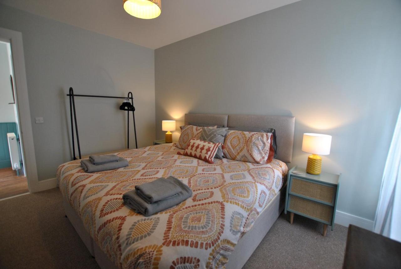 איינסטרטר Auld Fishers Catch- Homely Apartment Near The Sea מראה חיצוני תמונה